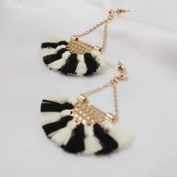 FINAL SALE! Black and White Gold Fringe Earrings - Picture 2 of 6